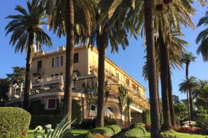 2016.11- 4.11 Michele Shah con Nicholas Leong di Intervino Singapore guida un gruppo di wine lovers in Liguria e Piemonte