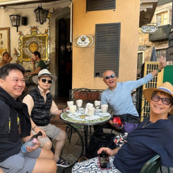 Singapore-winelovers3