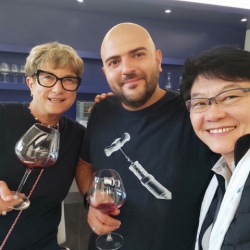 Singapore-winelovers4